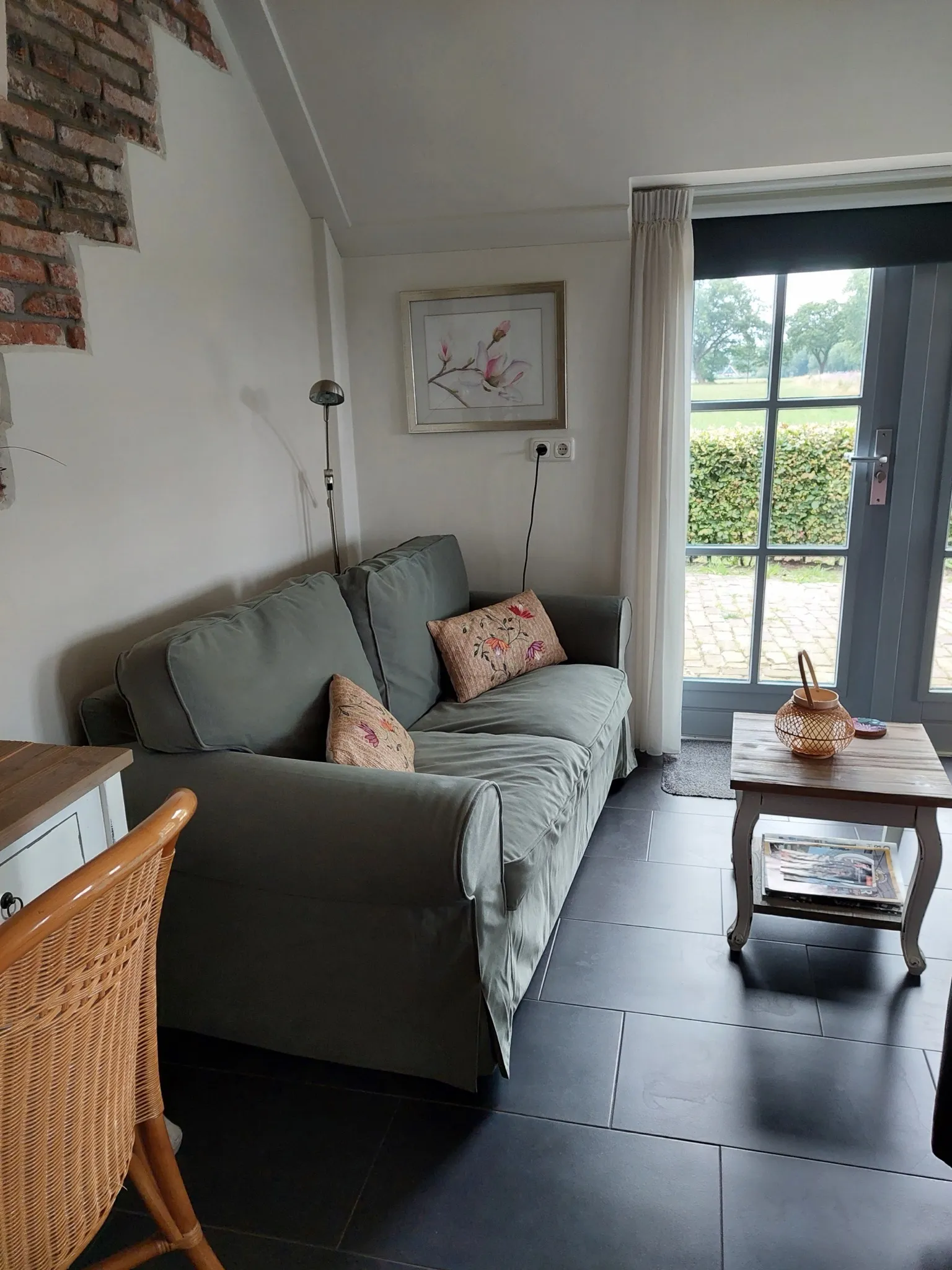 Zithoek in de woonkamer van het appartement